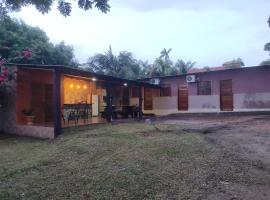 Casa Grande Aconchegante，位于阿尔特杜尚的酒店