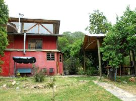 Casa en el campo en Quebrada Alvarado，位于奥尔穆埃的度假屋
