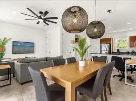 2 Bedrooms 25 Bathrooms Regal Oaks 2634 Cl