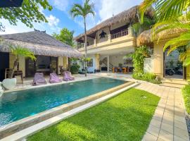 Villa Bugis Kayu Aya Seminyak，位于塞米亚克的酒店