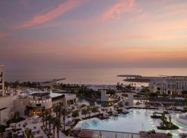 Jumeirah Gulf of Bahrain Resort and Spa，位于麦纳麦失乐园迪尔蒙水上乐园附近的酒店