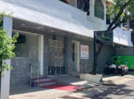 Hotel Honey Hive , Delanipur，位于Aberdeen的酒店
