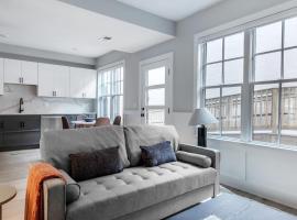 Somerville 2br w wd near union square T stop BOS-964，位于萨默维尔的公寓