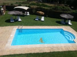 Casa Rural Sierra San Mamede，位于La Codosera的酒店