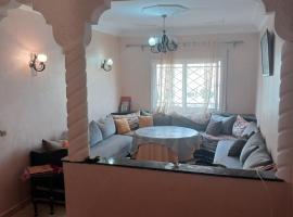Super appartement avec parking gratuit，位于乌季达的酒店