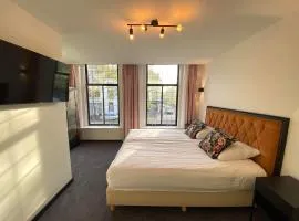 Hotel La Noire - Delft City Centre