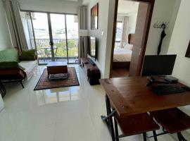 Luxury Apartment, Harbour Bay，位于Jodoh的豪华酒店