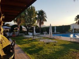 Villa Nasti Luxury Bed Taurasi Room，位于下诺切拉的酒店