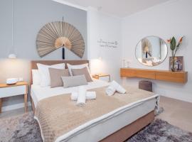 Singer Suites Kalamata - Luxury Suites，位于卡拉马塔的酒店