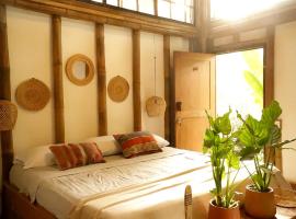 Dream Surf House Santa Teresa (Playa Hermosa)，位于Playa hermosa的青旅