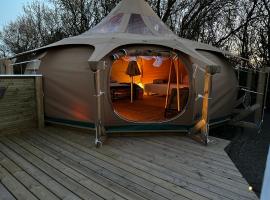 Romantik Luxus Glamping 2，位于Idestrup的豪华帐篷营地