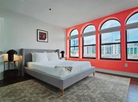 The Lofts on Clematis 503 Downtown West Palm Beach，位于西棕榈滩的公寓