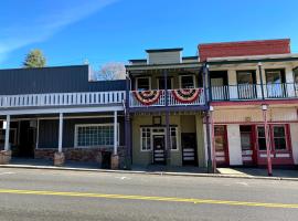 Historic Washington St Balcony，位于索诺拉的度假短租房