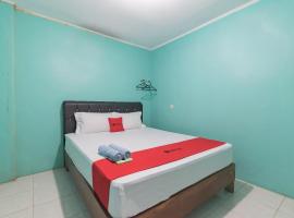 RedDoorz near Pantai Ujung Genteng，位于Cijaringao的酒店