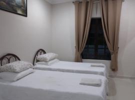 Yasmeen Studio Roomstay Kijal - Room 1 - FOR TWO PERSON ISLAM GUEST ONLY，位于科亚的度假短租房