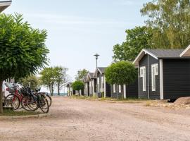 Kapelludden Camping & Stugor，位于博里霍尔姆的酒店