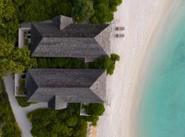 Emerald Faarufushi Resort & Spa，位于鲁阿环礁潘塔诺巴尔加斯纪念碑附近的酒店