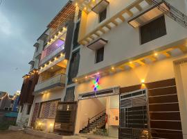Anukraha Home stays，位于蒂鲁瓦纳马莱的公寓