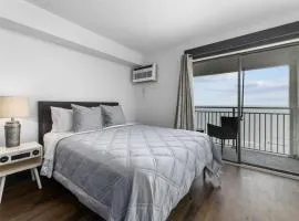Direct Ocean Front Queen Suite! Sea Mist Resort 21006 - Perfect for 2 guests!