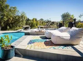 Amazing Views with Heated Pool and Jacuzzi Near Beach
