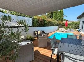 STUDIO avec PISCINE