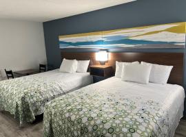 HomeTowne Studios by Red Roof Florence, KY-Cincinnati Airport，位于弗洛伦斯的酒店