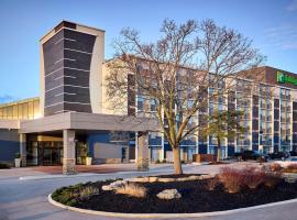 Holiday Inn Burlington Conference Centre by IHG，位于伯灵顿的酒店
