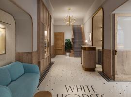 White Horses by Everly Hotels Collection，位于罗廷丁的酒店