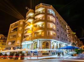 地中海酒店，位于瓜尔达马尔·德尔·塞古拉的酒店