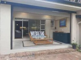 Fernpark Cottage, fresh & modern