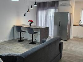 Lotus，位于Giarmata Vii的酒店