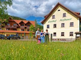 霍夫鲍尔宾馆，位于Breitenau am Hochlantsch拜伦舒艾茨克拉姆峡谷附近的酒店