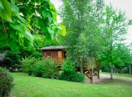 Les Chalets du Brusquand，位于马尔凯的木屋