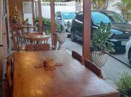 Aluguel de suítes praia do frances，位于德奥多鲁元帅镇的酒店