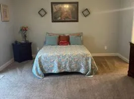 Spacious Home Near Shaw