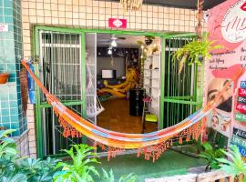 Toca da Mona Roots Hostel，位于维多利亚的酒店