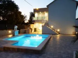 Family friendly house with a swimming pool Vinovac, Zagora - 22041