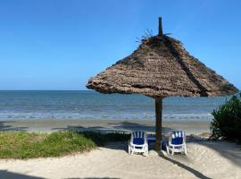 Barry's Beach Resort，位于Mkwaja的度假村