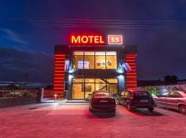 MOTEL S5 Hotel S5 BASEN JACUZZI MYJNIA
