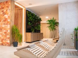 RM Hotel Wellness & Congress，位于普列维扎的酒店
