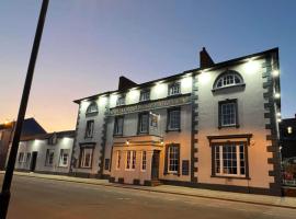 THE LORD NELSON HOTEL，位于彭布罗克郡的酒店