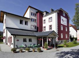 Familie Zuser Hotel Garni，位于米特尔巴赫的酒店