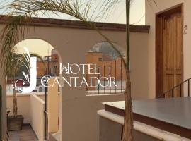 Hotel Jardín del Cantador，位于瓜纳华托德尔巴乔机场 - BJX附近的酒店
