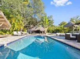 Private Oasis w/ Heated Pool in Heart of Tampa