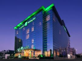 Holiday Inn Jeddah Corniche, an IHG Hotel，位于吉达Jeddah Chamber of Commerce & Industry附近的酒店