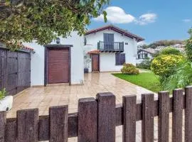 Lovely Home In Hendaye With Kitchen