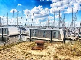 Schwimmendes Ferienhaus Heimathafen