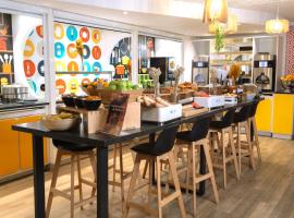 南里昂维埃纳水星酒店，位于罗讷河畔沙斯的酒店