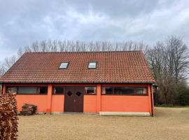 Ahwell Guesthouse Gent 5 BR long term，位于Laarne的酒店