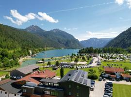 Ferienwohnungen Karlingerhof am See，位于阿亨基希的酒店